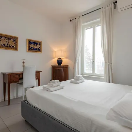 Appartamento Cosy 1 Bed Flat With Terrace Milano